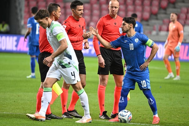 O capitão de Israel acirrou o conflito ao dizer: 'nosso país é 10 vezes melhor que a Irlanda'