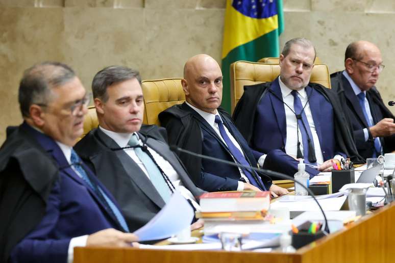Caso Master escancara racha no STF, expõe jogo de forças e dá peso à cadeira vazia após rejeição de Messias