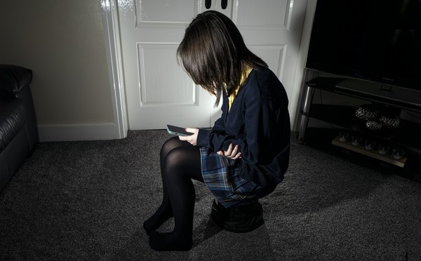 WhatsApp ganha controle parental para adolescentes; veja como ativar