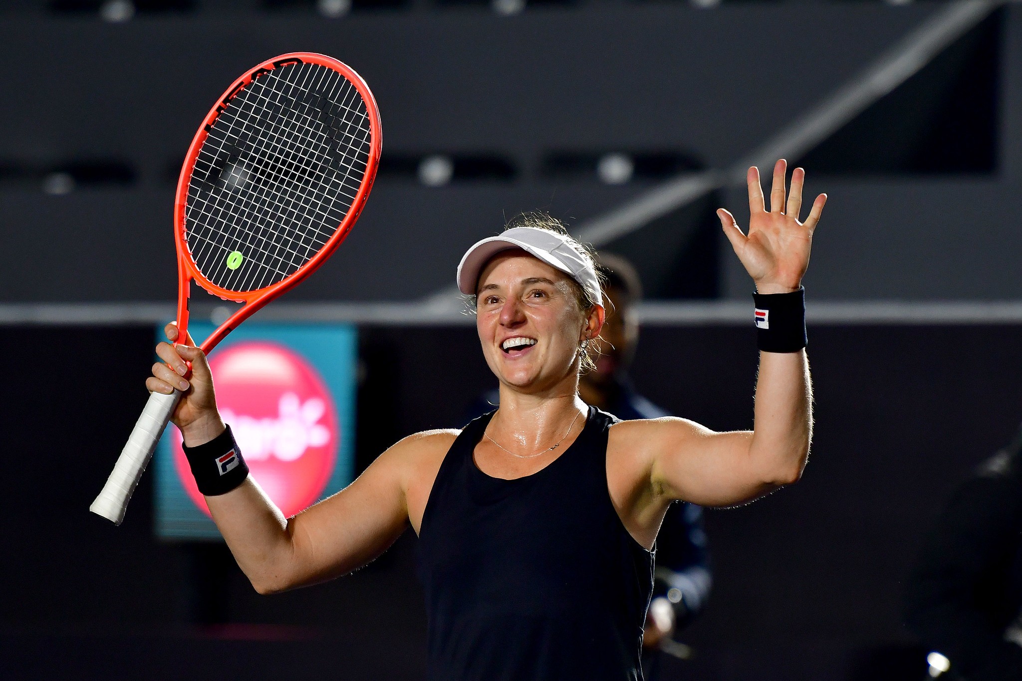 Podoroska, número 317 do mundo, se infiltra entre cabeças de chave e vai à semifinal do SP Open