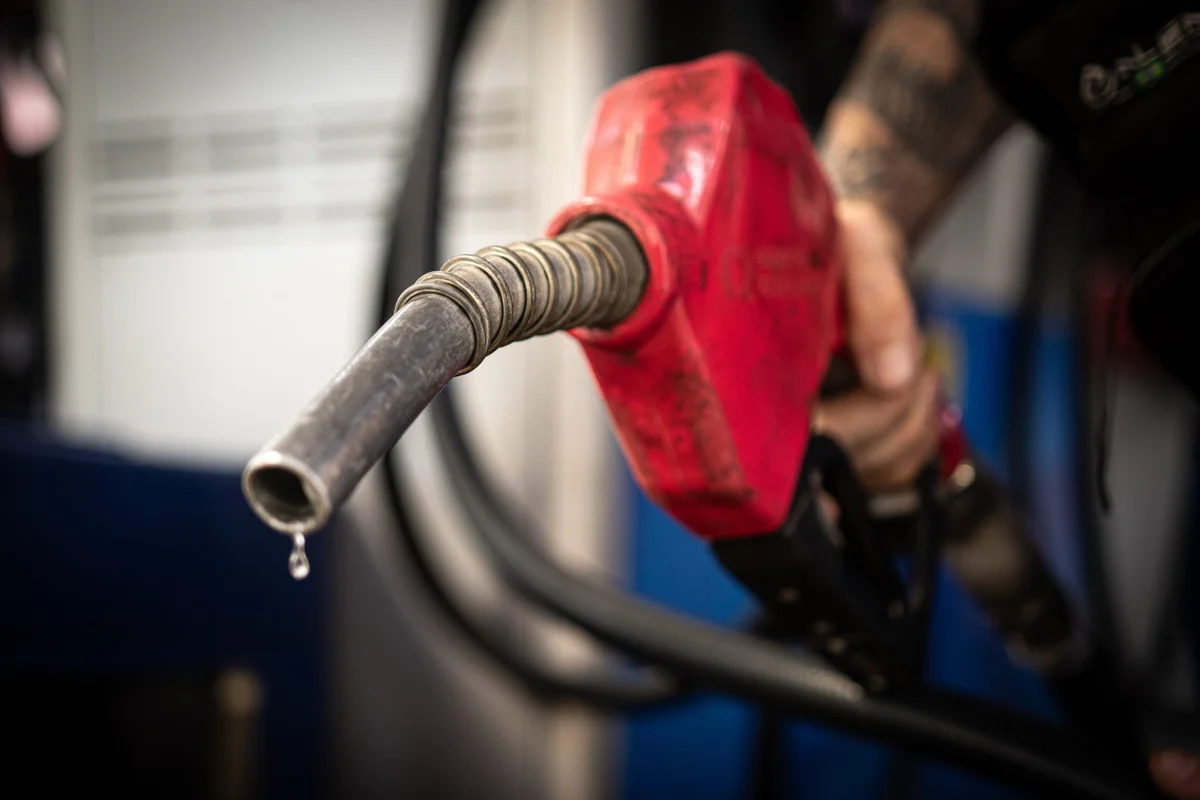 Diesel chega a R$ 7,13 e atinge maior preço no Brasil desde maio, diz ANP