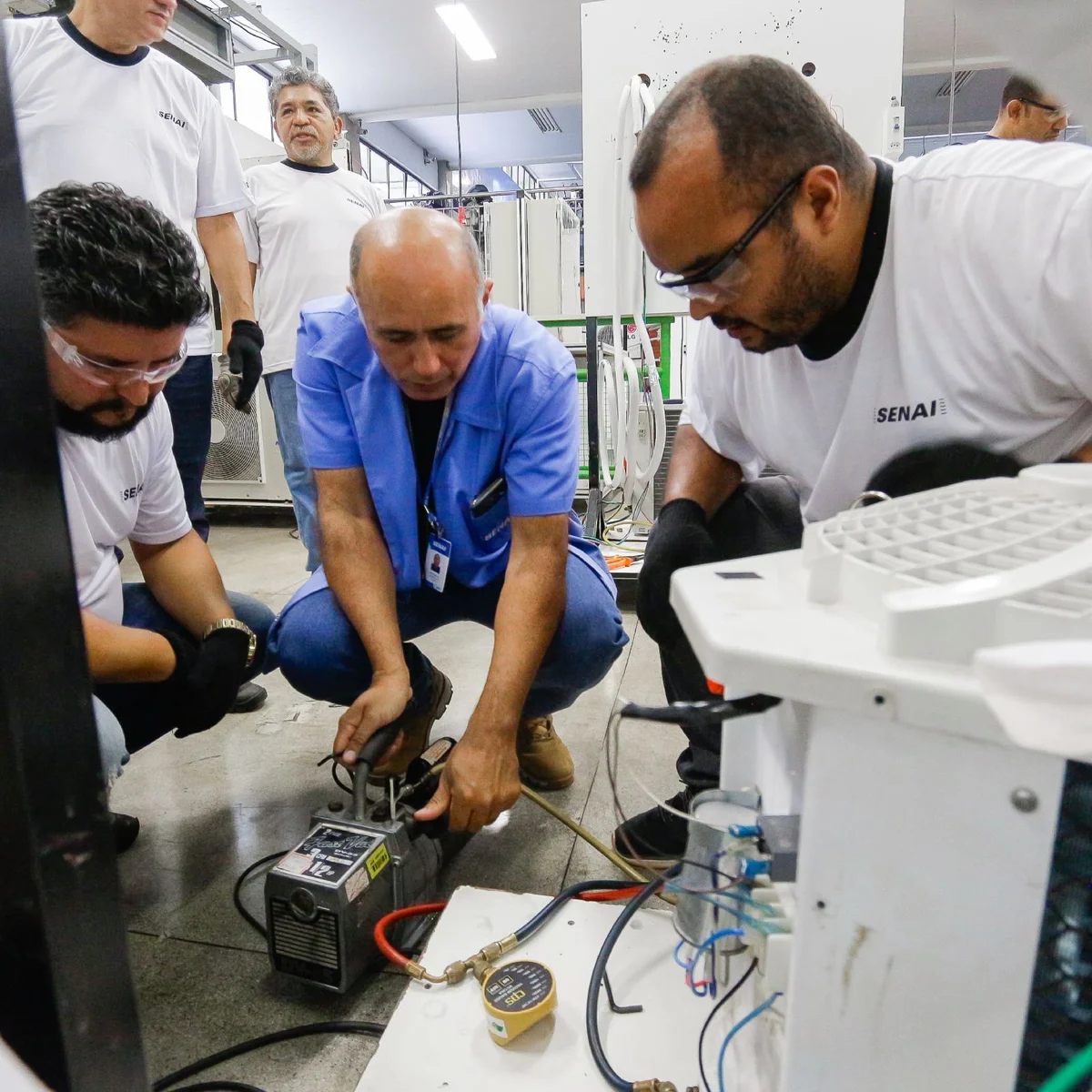 Produção industrial tem pior resultado para agosto em 11 anos, diz CNI