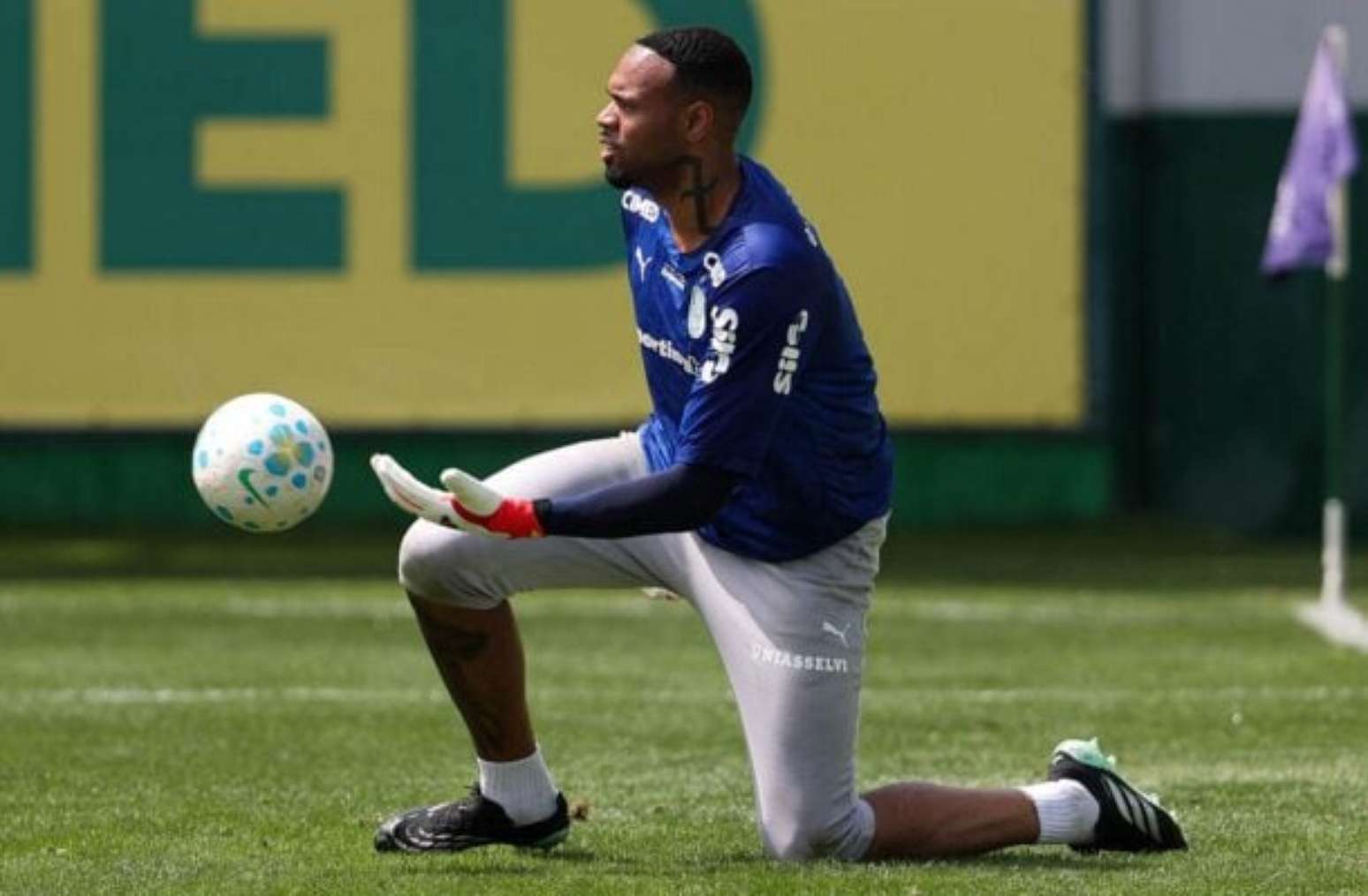 Carlos Miguel projetou o duelo com o Gr&ecirc;mio, fora de casa &ndash;