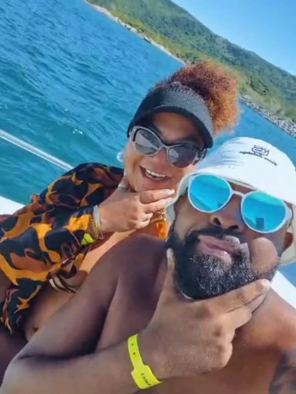 Viúva de Arlindo Cruz, Babi homenageia namorado: "Meu amor"