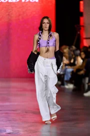 Metrópoles Catwalk conclui edição com Petzold 1981, Lago e Vitor Cunha