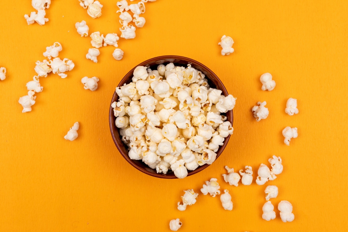 Receita saudável de pipoca que garante benefícios ao coração e ao intestino