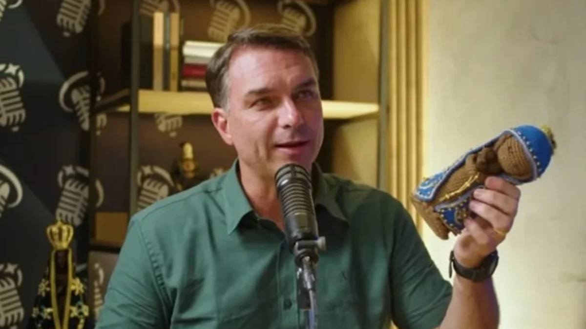 Nossa Senhora: para conter crise, Flávio diz respeitar todas as religiões