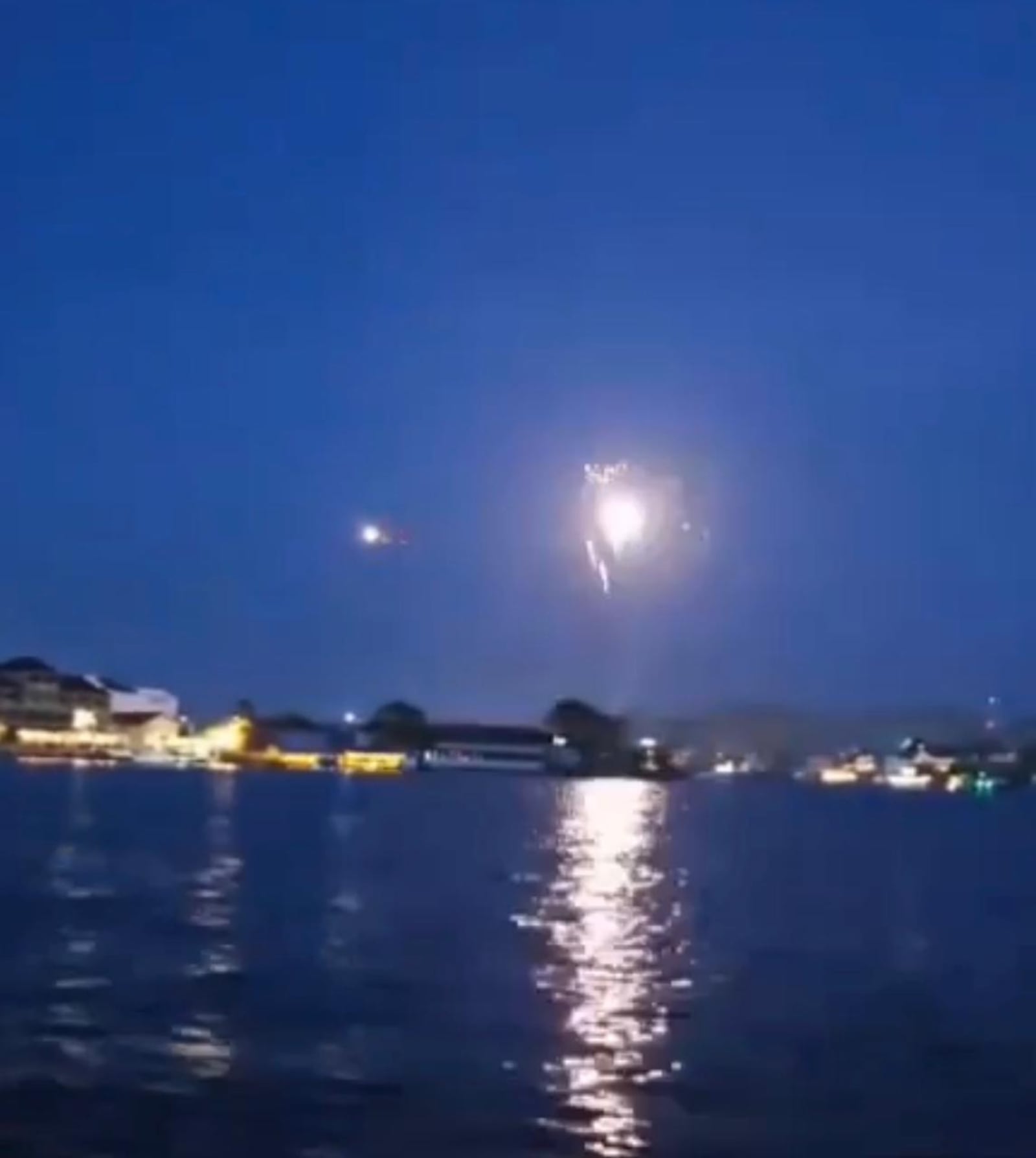 Fogos de artifício na rota de aproximação, na Guatemala Reprodução redes sociais