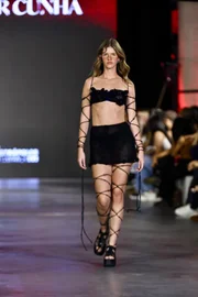 Metrópoles Catwalk conclui edição com Petzold 1981, Lago e Vitor Cunha