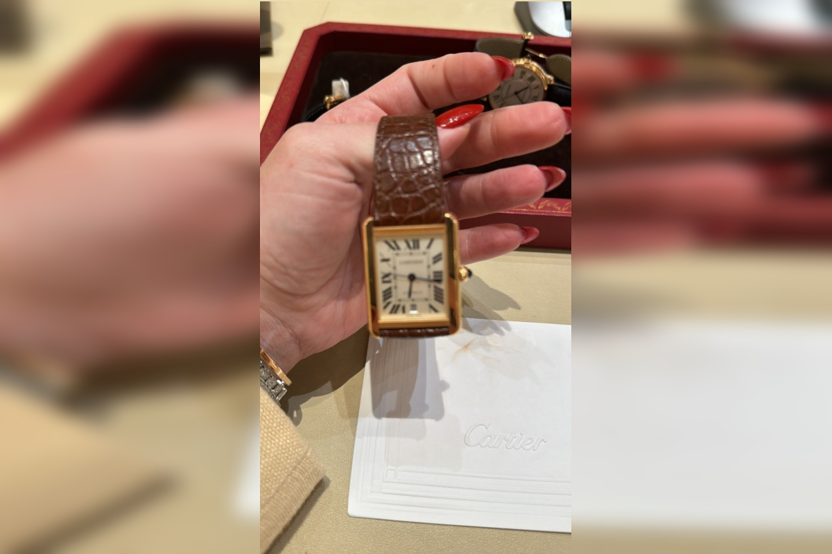 Relógio Cartier Tank presenteado por Roberta Luchsinger a Swedenberger Barbosa, o Berge