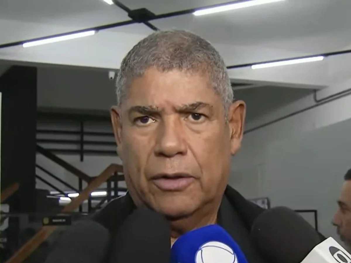 "Eu não cometi crime e nada devo", diz Milton Leite ao sair de delegacia