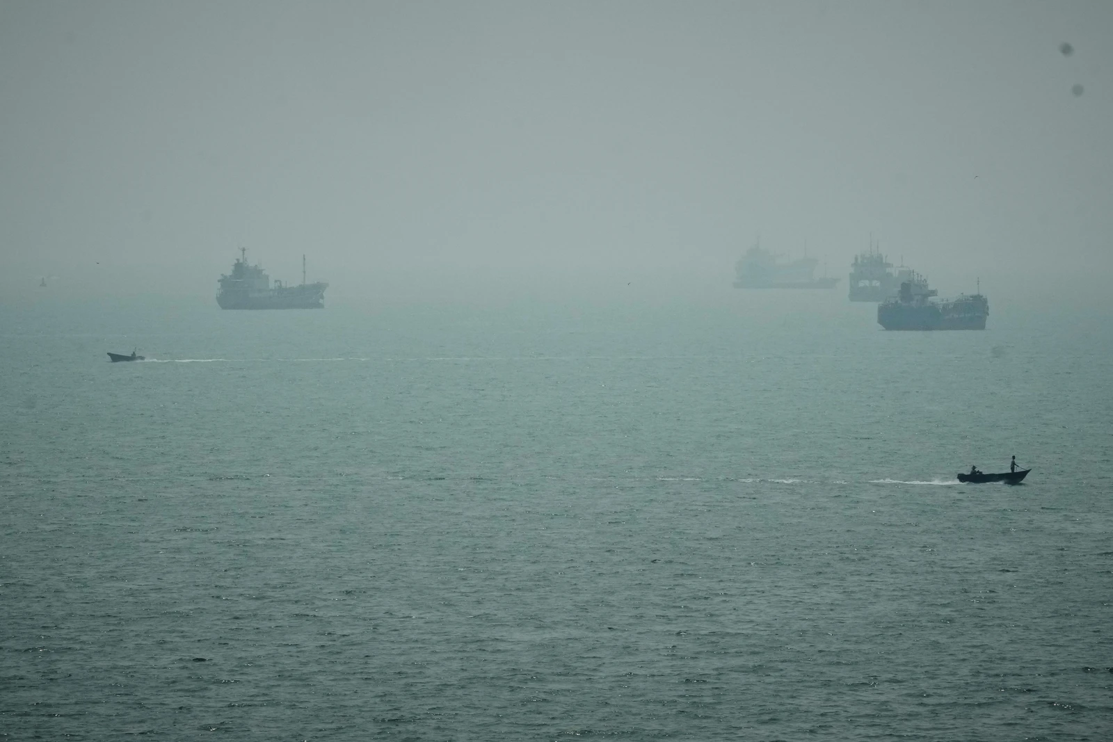 Um ataque aéreo israelense mata duas pessoas em Gaza, dizem médicos