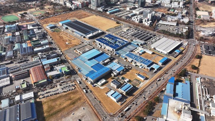 A heating, ventilation and air conditioning (HVAC) production line in the southwestern city of Gwangju / Courtesy of Samsung Electronics