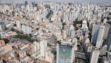 Justiça tira 29 minutos de propaganda de Elmano após peça associar Ciro Gomes a Bolsonaro