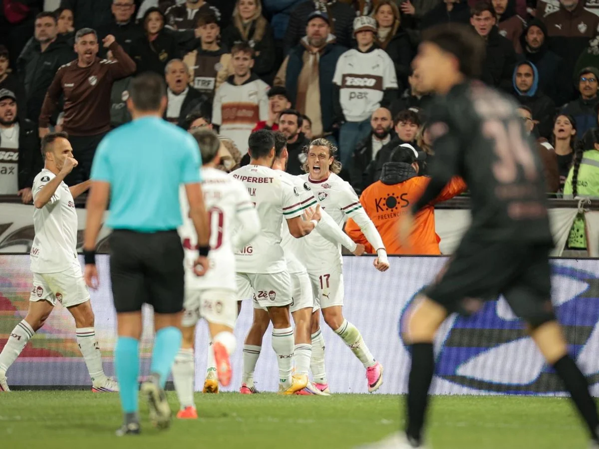 Fluminense perde para o Platense, mas garante vaga na semi da Libertadores