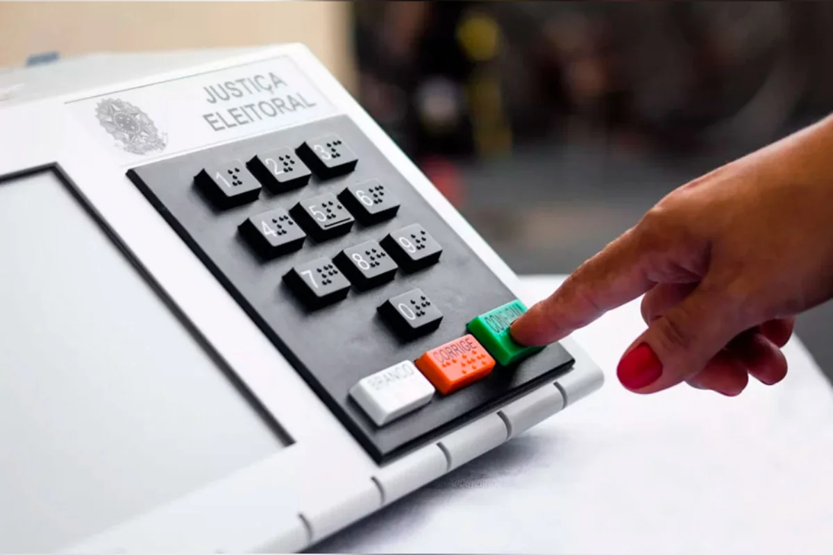 Imagem da matéria: IDP Debates examina como a IA impacta os processos eleitorais