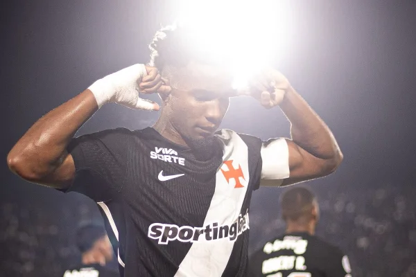 Capitão, Thiago Mendes cobrou Vasco antes do 5 x 0: “Eles têm que sofrer” - destaque galeria