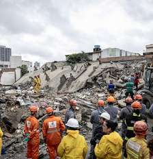 Prédio em construção desabou sobre uma casa e matou seis pessoas na Penha. Foto: Taba Benedicto/Estadão / Estadão