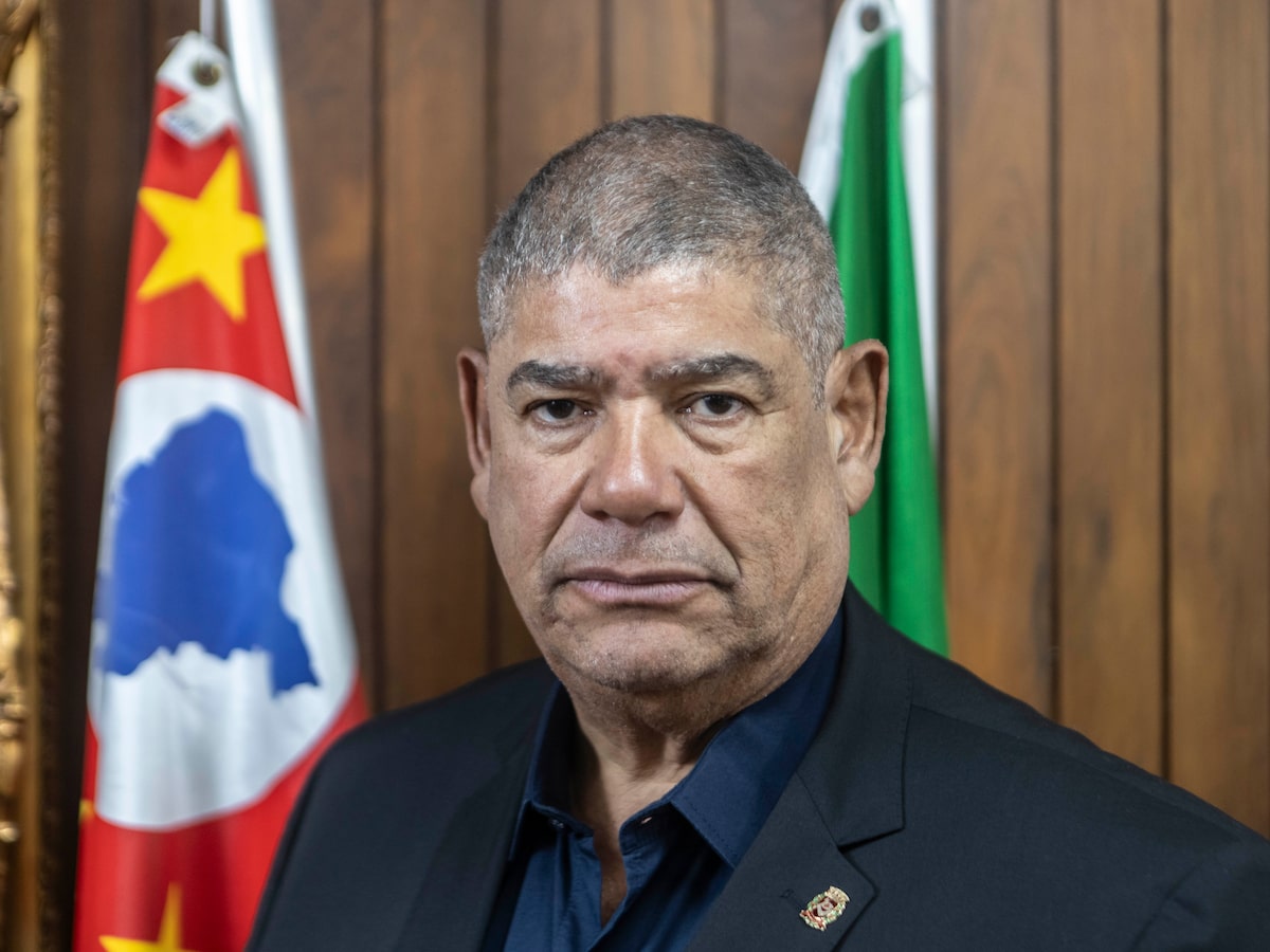 ‘Passagem secreta’ e mais de R$ 700 mil: o que a polícia encontrou na casa de Milton Leite em SP