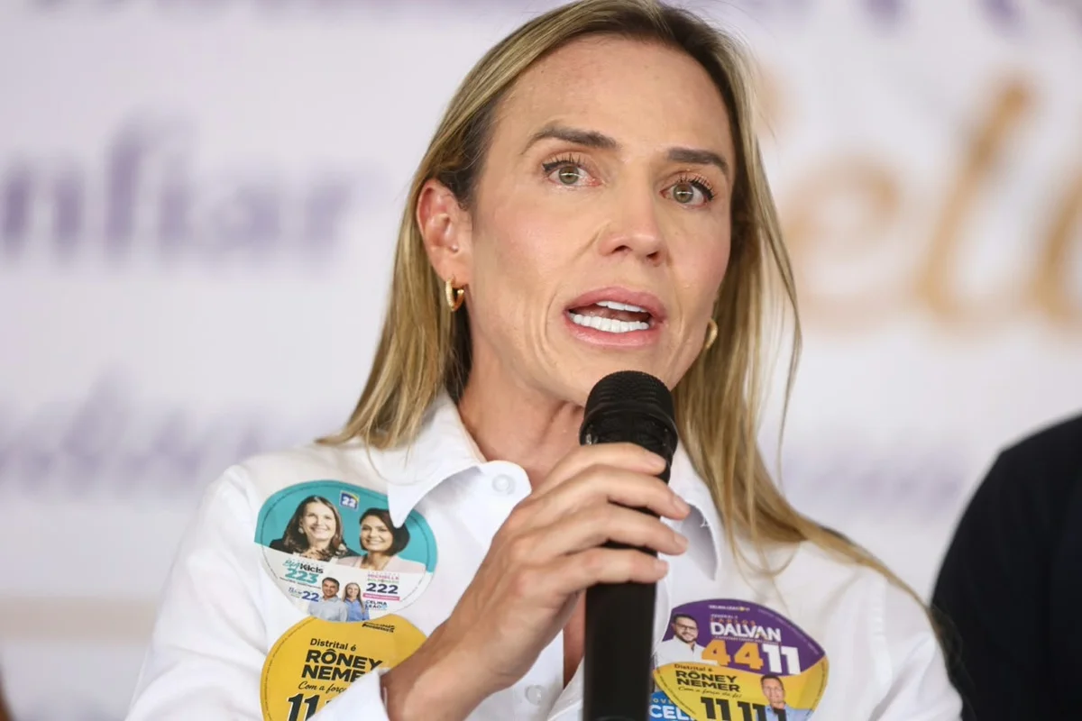 Celina promete seguir com regularização de condomínios no Jardim Botânico