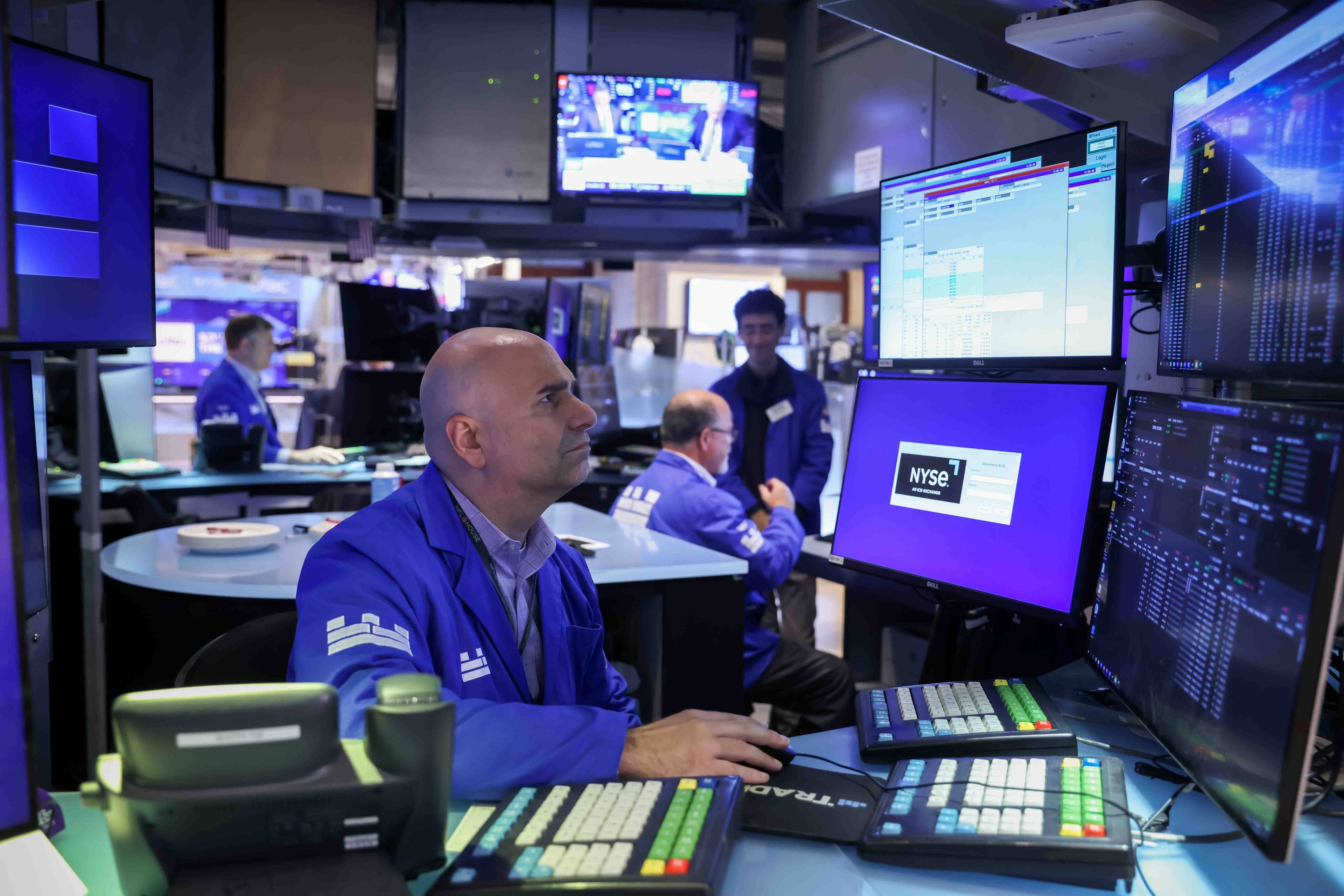Warren Buffett envia um alerta forte aos investidores do mercado de ações