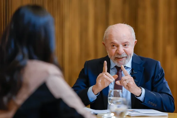 Há 2 semanas, Lula enviou Orçamento de 2027 sem reajuste do Bolsa Família - destaque galeria