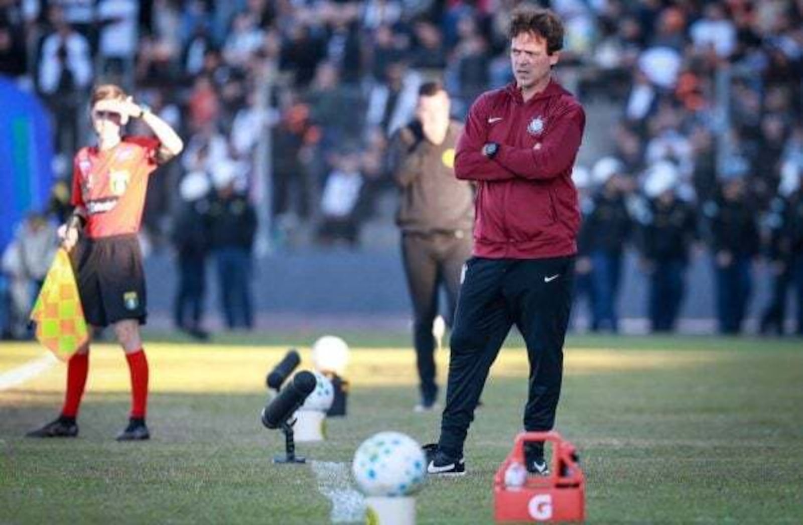 Resultado ampliou a pressão sobre o treinador Fernando Diniz Rodrigo Gazzanel/Agência Corinthians
