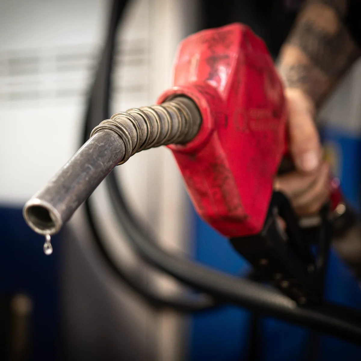 Diesel chega a R$ 7,13 e atinge maior preço no Brasil desde maio, diz ANP