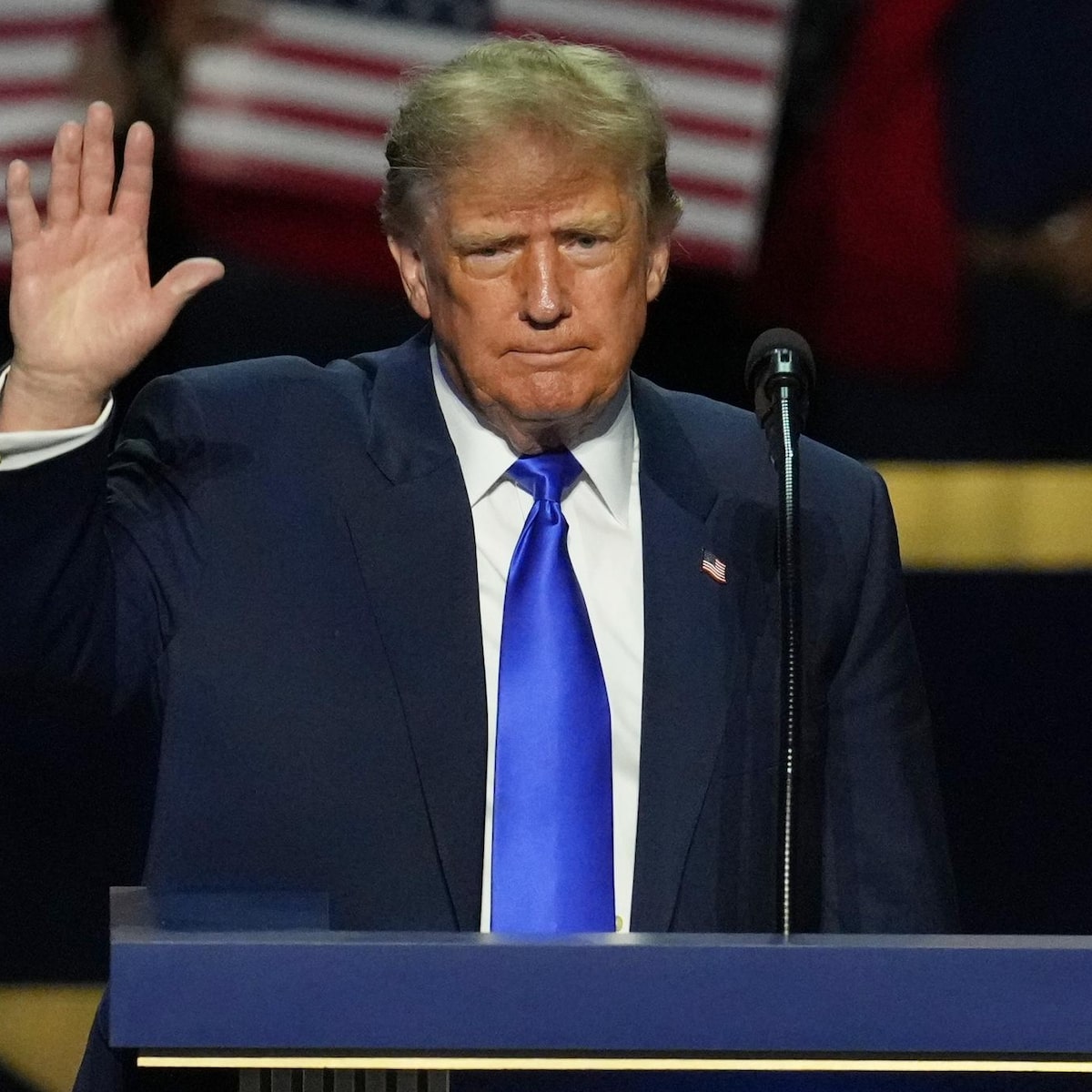 Grandes emissoras de TV dos EUA suspendem cobertura conjunta de Trump em apoio à CNN
