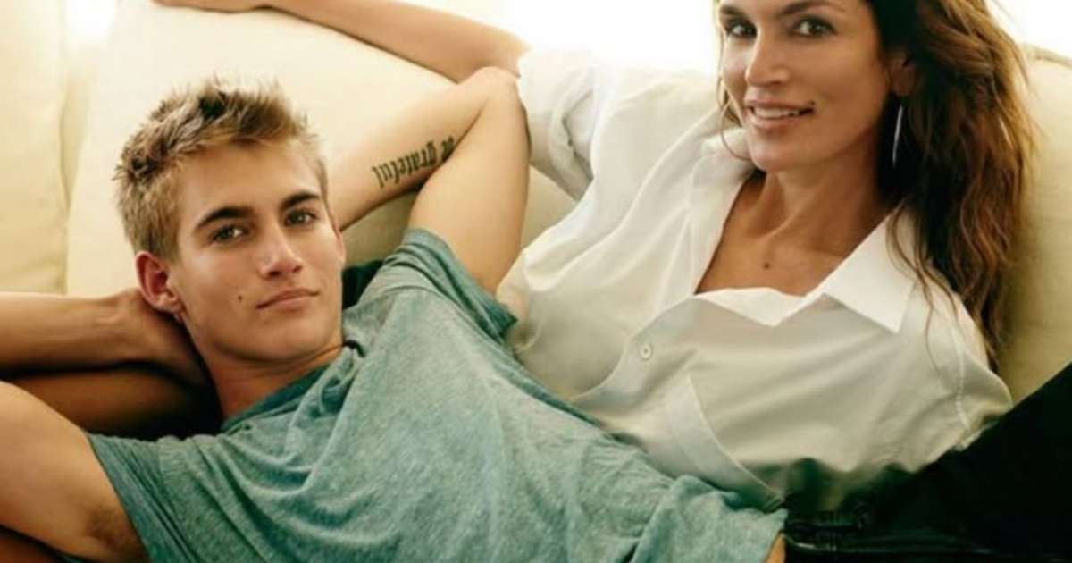 Filho de Cindy Crawford desabafou sobre vício 6 meses antes de morrer e recebeu apoio da mãe: ‘Muito orgulhosa’