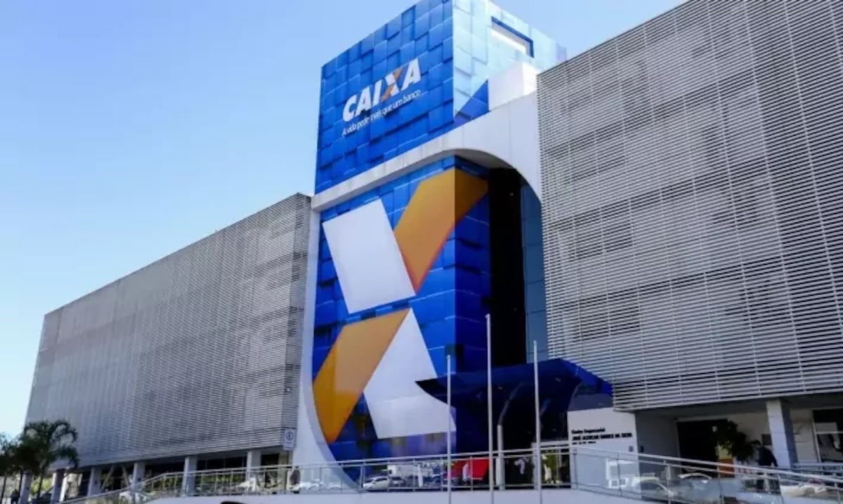 Caixa e funcionários voltam a negociar nesta quarta-feira, mas greve segue sem prazo para terminar