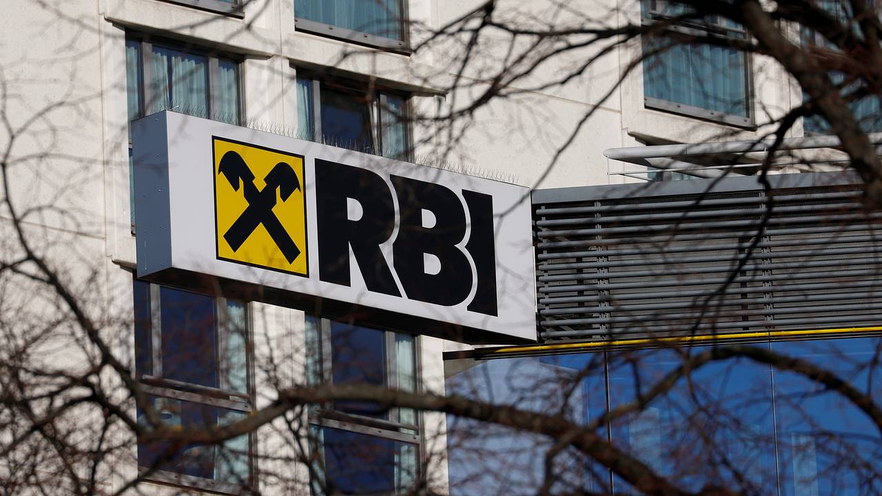 O tribunal ordenou que a Rasperia pagasse à Raiffeisen Bank bilhões de euros