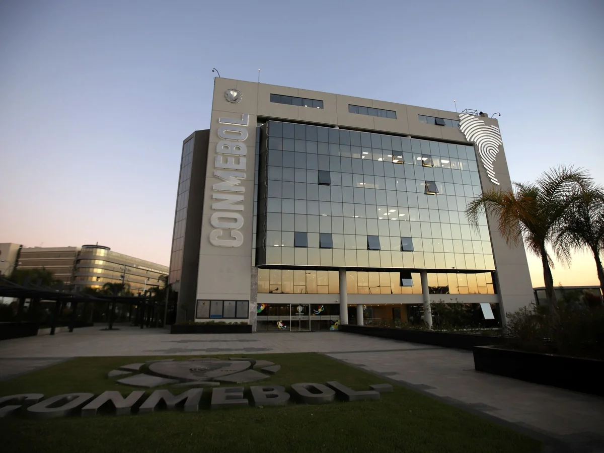 Conmebol se reúne com semifinalistas da Libertadores nesta quinta