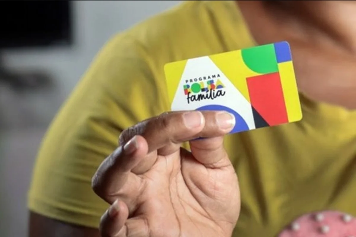 Por que a AGU acionou o STF para validar o reajuste do Bolsa Família
