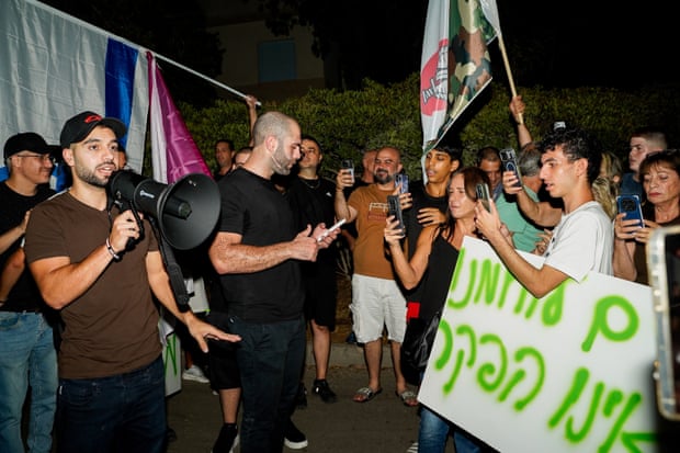 De ovacões em Veneza a ameaças de morte em Israel: as respostas extremas ao documentário NAZA