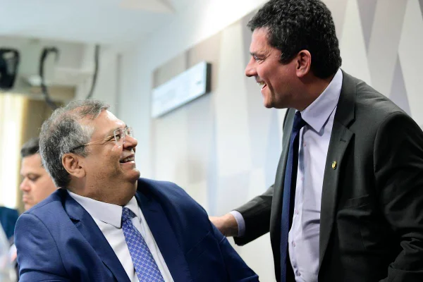 TRE-PR mantém propaganda que diz que Moro votou em Dino