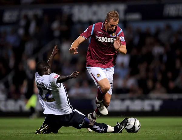 West Ham e Milwall voltam a se enfrentar após 14 anos; saiba onde assistir
