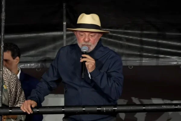 “Vou acabar com as bets”, diz Lula em meio a polêmica com times de futebol - destaque galeria