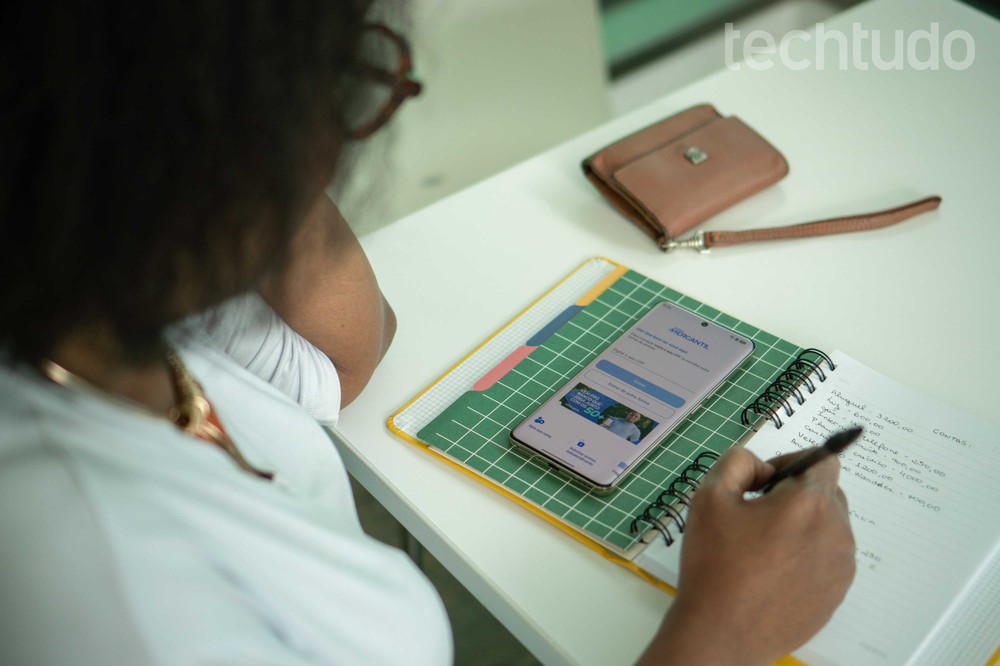Cobrança híbrida permitirá escolher entre Pix e boleto para quitar uma mesma conta — Foto: Laura Storino/TechTudo