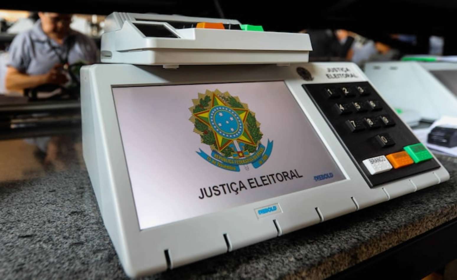 Eleições gerais acontecem neste domingo, 4, no Brasil