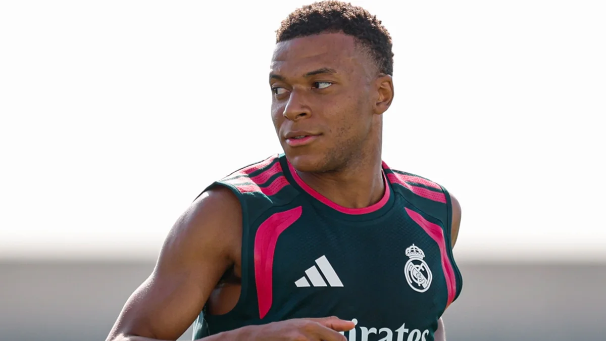 "É ridículo", diz Mourinho sobre polêmicas de Kylian Mbappé no Real Madrid