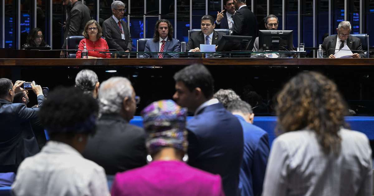 Senado aprova em primeiro turno PEC do fim da escala 6x1
