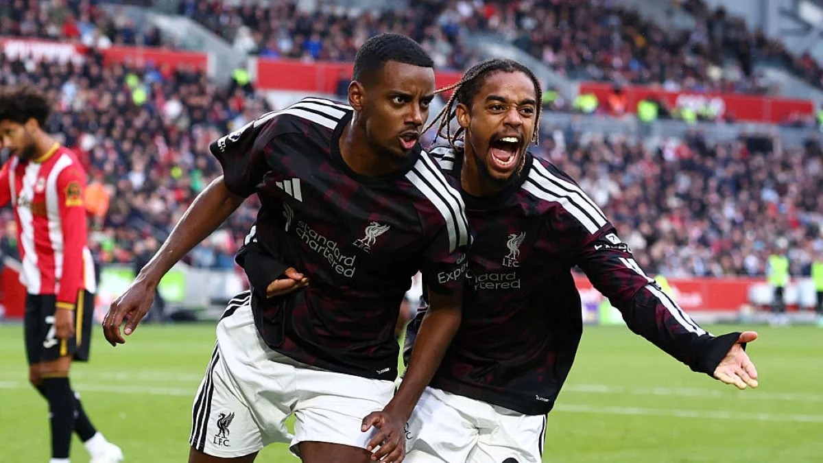 Premier League: Liverpool vira contra o Brentford e vence fora de casa