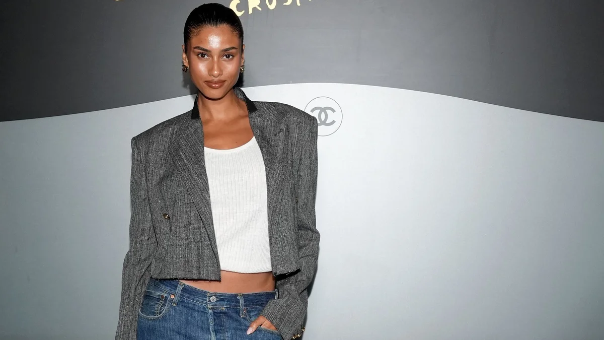 Imaan Hammam destaca marca fundada em Riad no meio das celebrações de aniversário