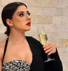 Influencer Paula Simões, suspeita de assumir parte das operações de tráfico internacional de cocaína de uma organização ligada à máfia italiana 'Ndrangheta. Foto: Reprodução / Instagram