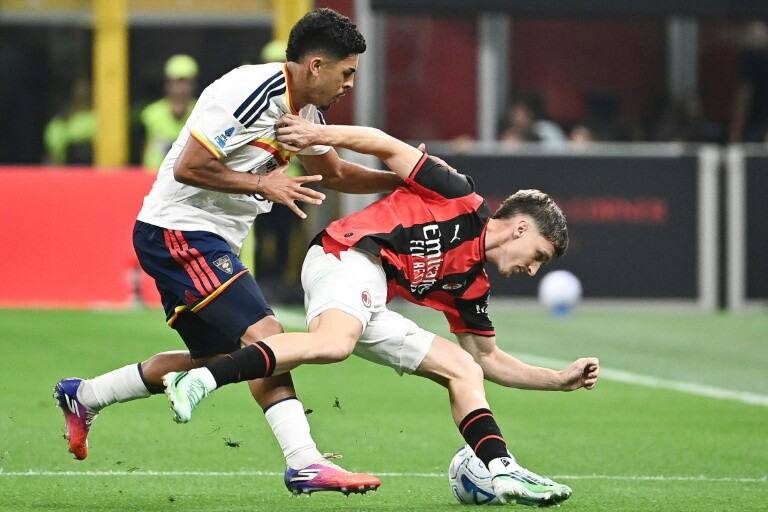 A lesão de Saelemaekers do Milan exige longa recuperação após cirurgia no tornozelo