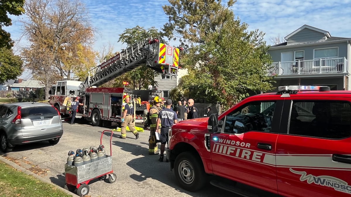 Kitchen fire in downtown Windsor leaves some residents possibly displaced