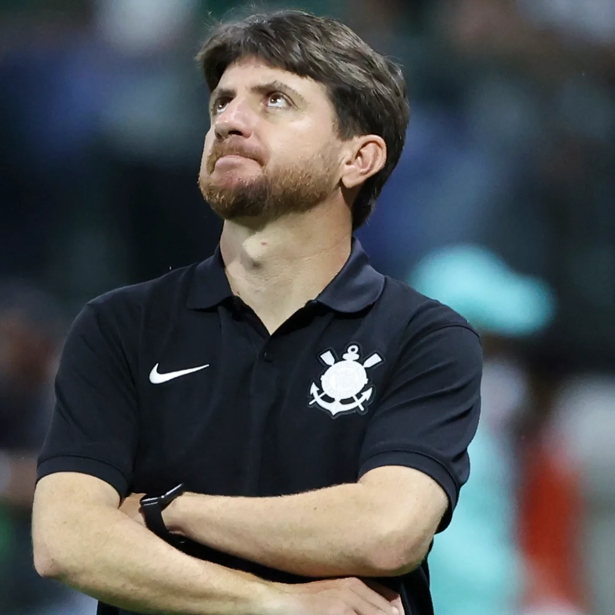 Interino do Corinthians defende Memphis e fala sobre chegada de Seedorf