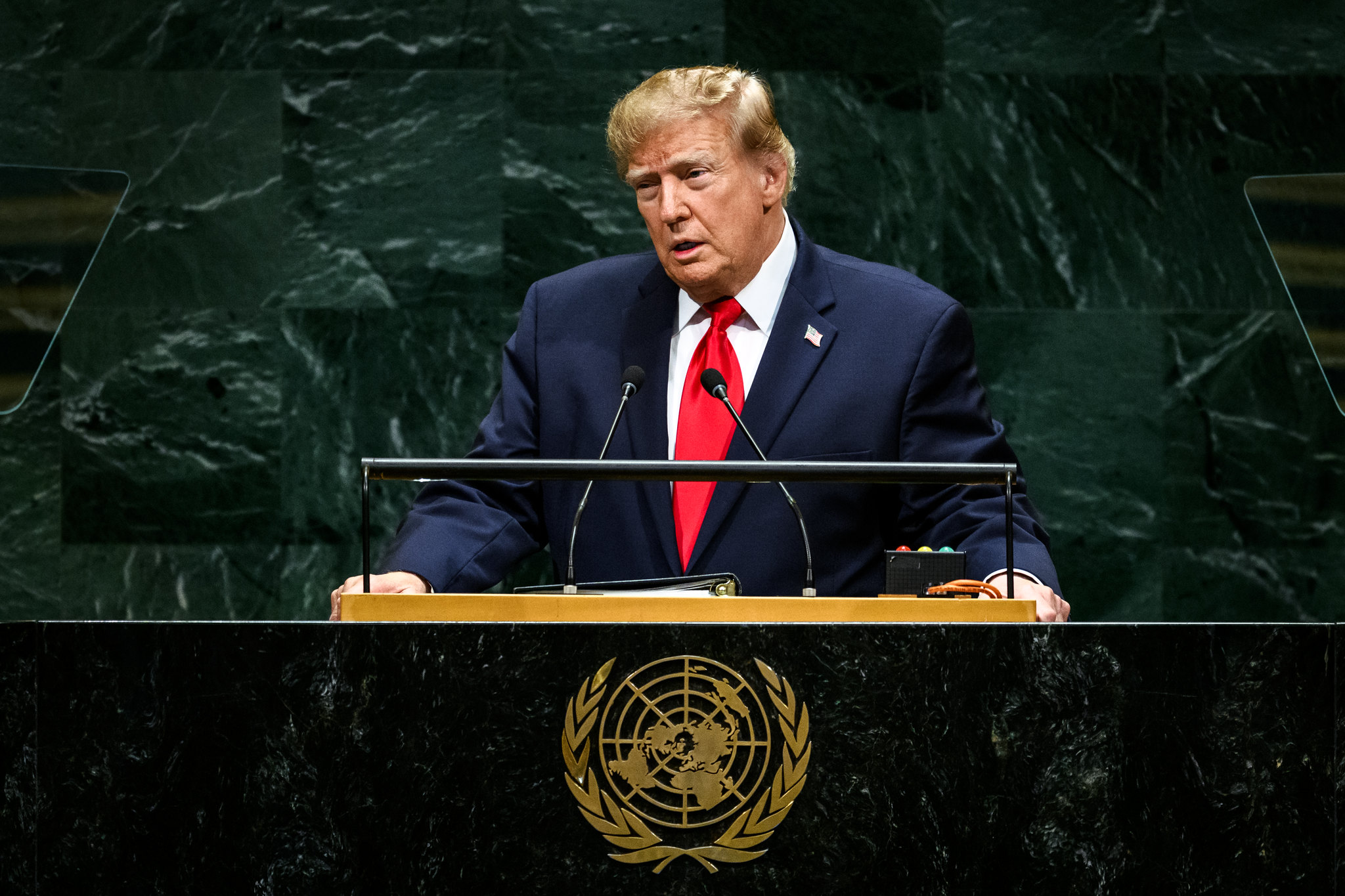 EUA cancelam entrevistas de visto no Brasil após ameaça à Embaixada; atendimentos de 2 de outubro são suspensos