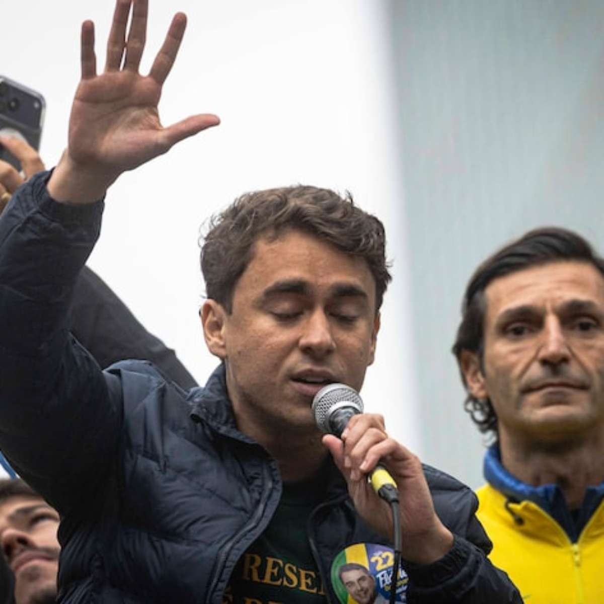 Nikolas Ferreira publica 'colinha' para Santa Catarina sem Carlos Bolsonaro para o Senado